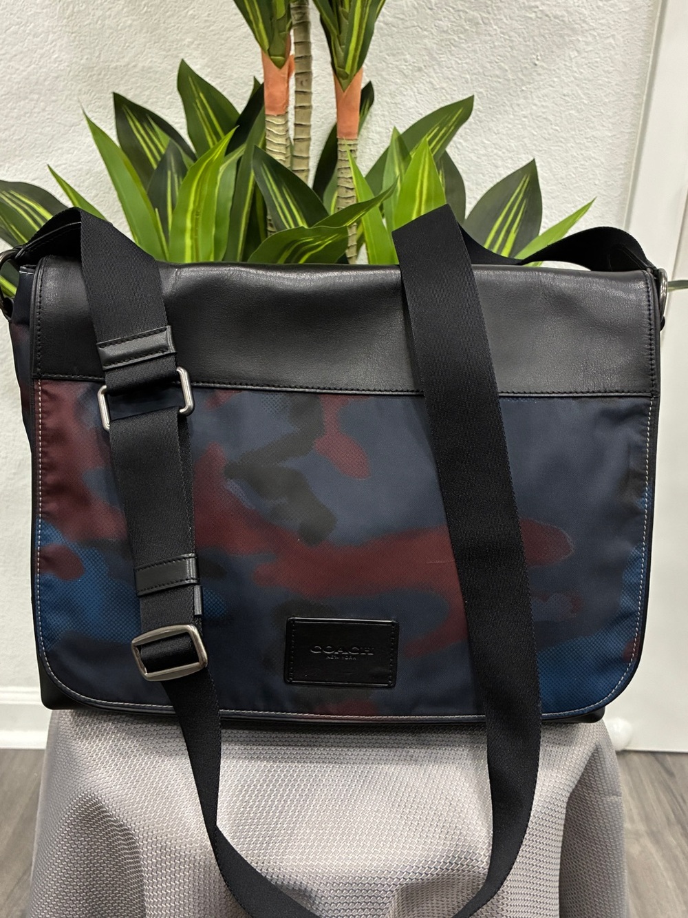 Coach Metropolitan Terrain Camo Messenger Bag Navy Red Black Crossbody Laptop Bg